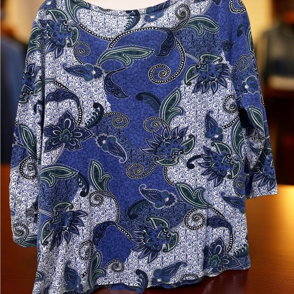 Paisley Blue Women's Top | Cotton-Cool-Go-To-Top | Size Medium | EUC - Picture 2 of 10